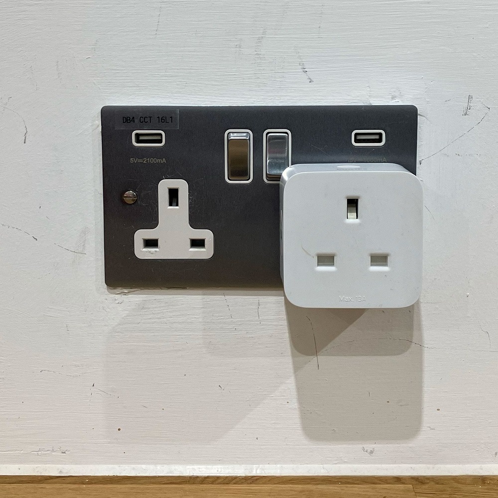 smart wall socket